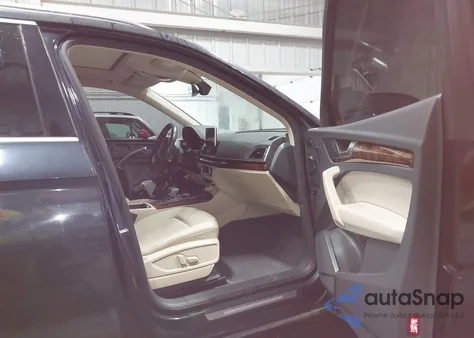 2018 Audi Q5 2.0T Premium/2.0T Tech Premium z USA, uszkodzony, nr VIN WA1BNAFY3J2128875